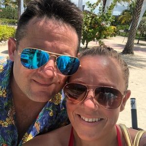 Meet your Posher, Tom